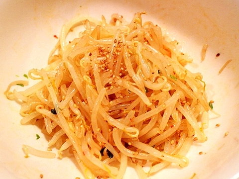 お吸い物の素を使って、超簡単もやしのナムル